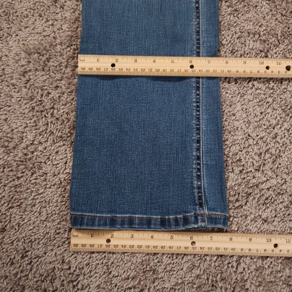 Maurices Blue Jeans Womens Sz 10 Reg Mid-Rise Light Blue Denim Pants - Picture 7 of 16
